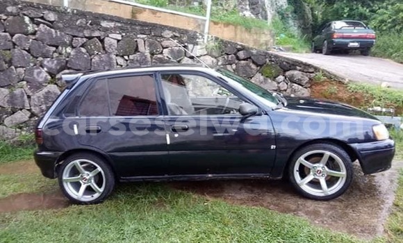 Acheter Occasion Voiture Toyota Starlet Bleu à Beau Vallon, Nord Mahé Acheter Occasion Voiture Toyota Starlet Bleu à Beau Vallon, Nord Mahé