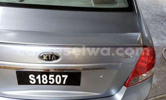 Acheter Occasion Voiture Kia Cerato Gris à Coëtivy, Îles extérieures Acheter Occasion Voiture Kia Cerato Gris à Coëtivy, Îles extérieures