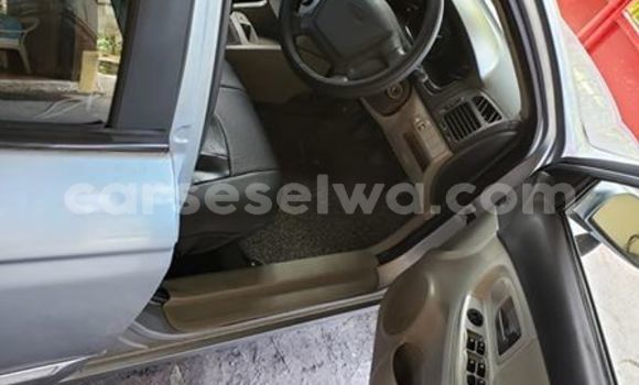 Acheter Occasion Voiture Kia Cerato Gris à Coëtivy, Îles extérieures Acheter Occasion Voiture Kia Cerato Gris à Coëtivy, Îles extérieures