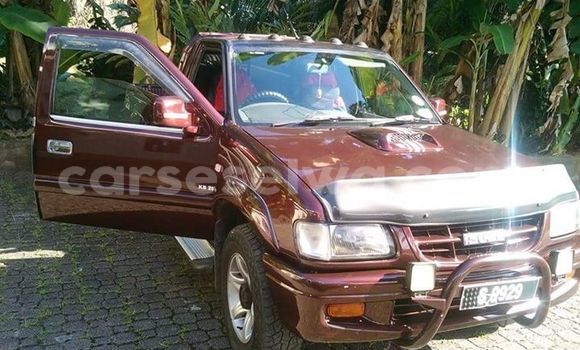 Acheter Occasion Voiture Isuzu KB Rouge à Pointe La Rue, East Mahé