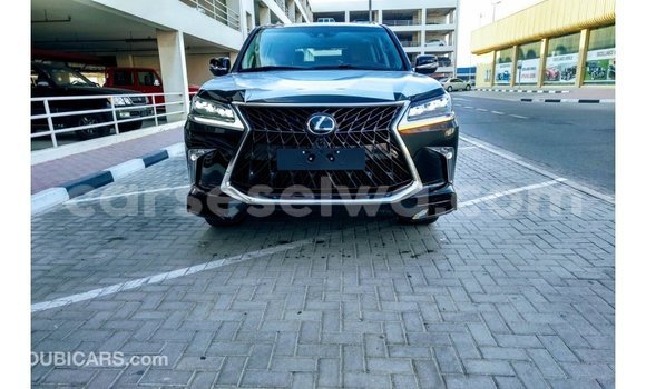 Acheter Import Voiture Lexus LX Noir à Import - Dubai, East Mahé Acheter Import Voiture Lexus LX Noir à Import - Dubai, East Mahé