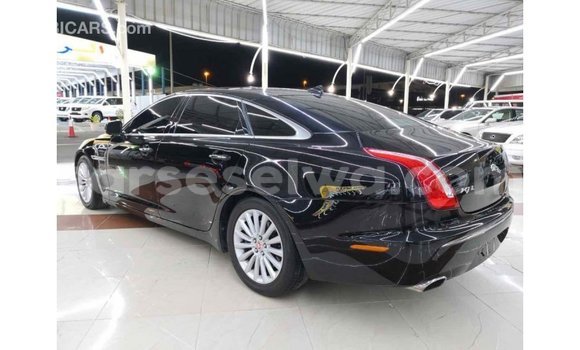 Acheter Import Voiture Jaguar XJ Noir à Import - Dubai, East Mahé Acheter Import Voiture Jaguar XJ Noir à Import - Dubai, East Mahé