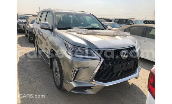 Acheter Import Voiture Lexus LX Autre à Import - Dubai, East Mahé Acheter Import Voiture Lexus LX Autre à Import - Dubai, East Mahé