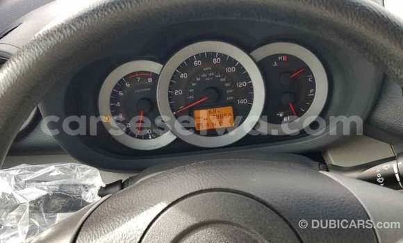 Acheter Import Utilitaire Toyota Ade Vert à Import - Dubai, East Mahé Acheter Import Utilitaire Toyota Ade Vert à Import - Dubai, East Mahé