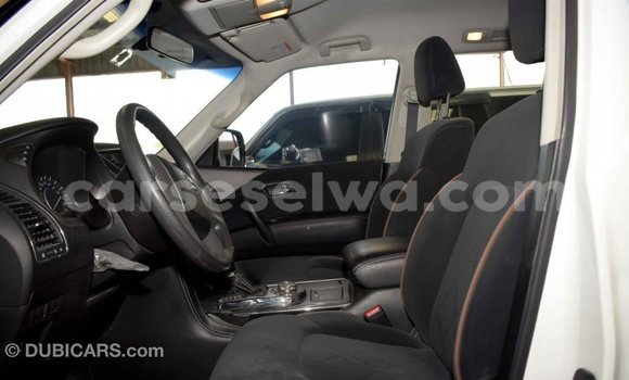 Buy Import Nissan Patrol White Car in Import - Dubai in East Mahé Buy Import Nissan Patrol White Car in Import - Dubai in East Mahé