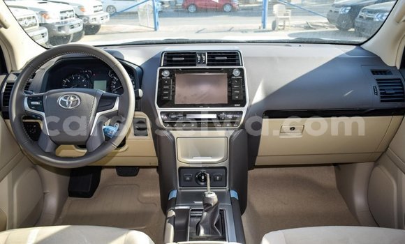 Acheter Import Voiture Toyota Prado Noir à Import - Dubai, East Mahé Acheter Import Voiture Toyota Prado Noir à Import - Dubai, East Mahé