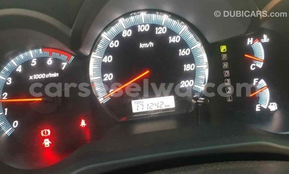 Acheter Import Voiture Toyota Fortuner Blanc à Import - Dubai, East Mahé Acheter Import Voiture Toyota Fortuner Blanc à Import - Dubai, East Mahé