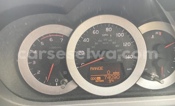 Acheter Occasion Voiture Toyota RAV4 Gris à Beau Vallon, Nord Mahé Acheter Occasion Voiture Toyota RAV4 Gris à Beau Vallon, Nord Mahé