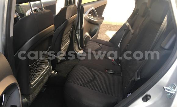 Acheter Occasion Voiture Toyota RAV4 Gris à Beau Vallon, Nord Mahé Acheter Occasion Voiture Toyota RAV4 Gris à Beau Vallon, Nord Mahé