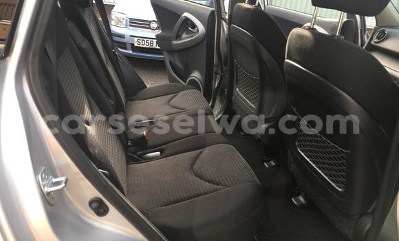 Acheter Occasion Voiture Toyota RAV4 Gris à Beau Vallon, Nord Mahé Acheter Occasion Voiture Toyota RAV4 Gris à Beau Vallon, Nord Mahé