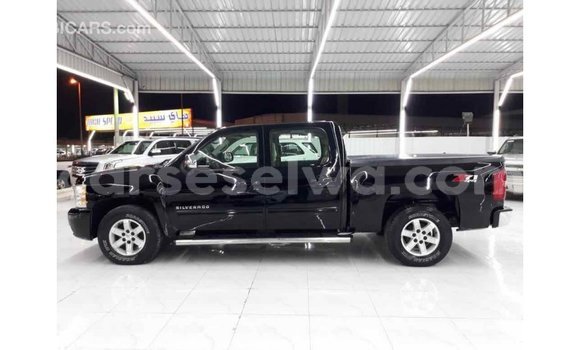 Acheter Import Voiture Chevrolet Silverado Noir à Import - Dubai, East Mahé Acheter Import Voiture Chevrolet Silverado Noir à Import - Dubai, East Mahé