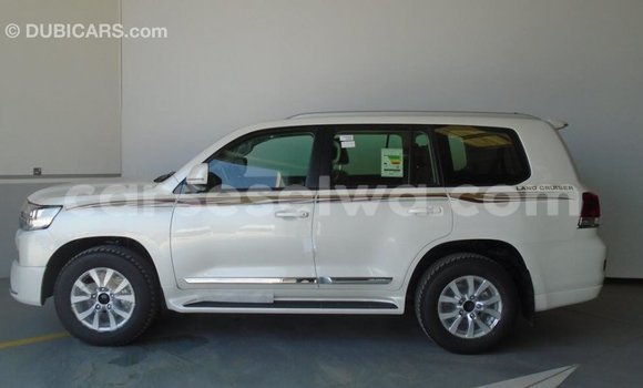 Buy Import Toyota Land Cruiser Other Car in Import - Dubai in East Mahé Buy Import Toyota Land Cruiser Other Car in Import - Dubai in East Mahé