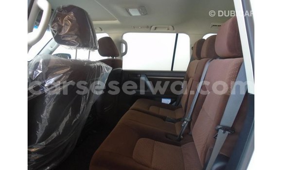 Buy Import Toyota Land Cruiser Other Car in Import - Dubai in East Mahé Buy Import Toyota Land Cruiser Other Car in Import - Dubai in East Mahé