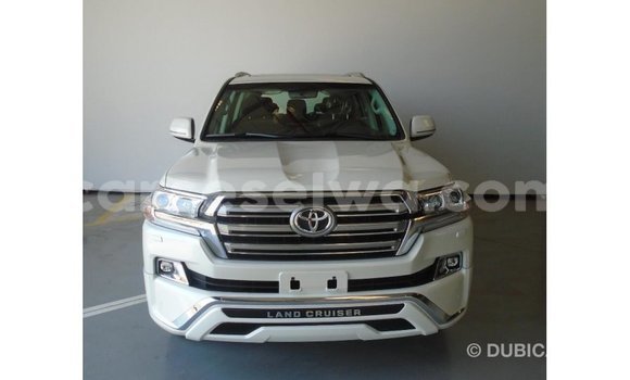 Buy Import Toyota Land Cruiser Other Car in Import - Dubai in East Mahé Buy Import Toyota Land Cruiser Other Car in Import - Dubai in East Mahé