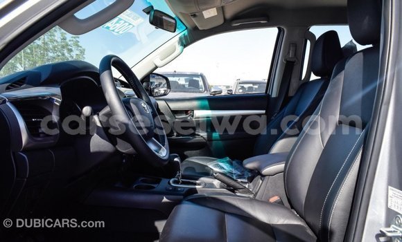 Acheter Import Voiture Toyota Hilux Autre à Import - Dubai, East Mahé Acheter Import Voiture Toyota Hilux Autre à Import - Dubai, East Mahé