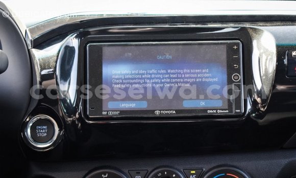 Acheter Import Voiture Toyota Hilux Autre à Import - Dubai, East Mahé Acheter Import Voiture Toyota Hilux Autre à Import - Dubai, East Mahé