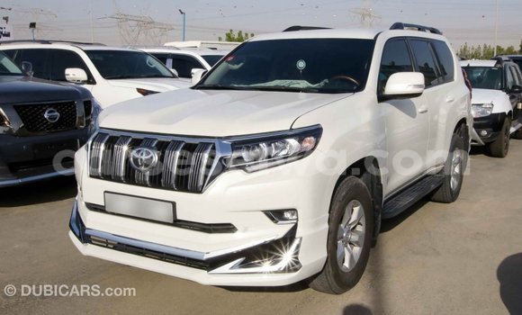 Acheter Import Voiture Toyota Prado Blanc à Import - Dubai, East Mahé Acheter Import Voiture Toyota Prado Blanc à Import - Dubai, East Mahé