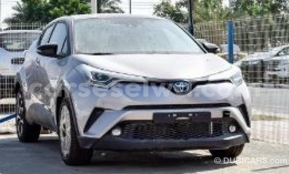 Acheter Import Voiture Toyota C-HR Autre à Import - Dubai, East Mahé Acheter Import Voiture Toyota C-HR Autre à Import - Dubai, East Mahé