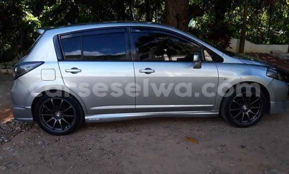 Acheter Occasion Voiture Nissan Tiida Gris à Beau Vallon, Nord Mahé Acheter Occasion Voiture Nissan Tiida Gris à Beau Vallon, Nord Mahé
