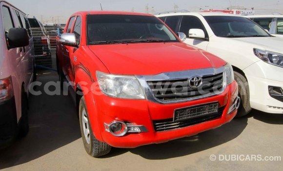 Acheter Import Voiture Toyota Hilux Rouge à Import - Dubai, East Mahé Acheter Import Voiture Toyota Hilux Rouge à Import - Dubai, East Mahé