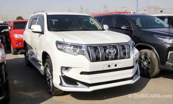 Acheter Import Voiture Toyota Prado Blanc à Import - Dubai, East Mahé Acheter Import Voiture Toyota Prado Blanc à Import - Dubai, East Mahé