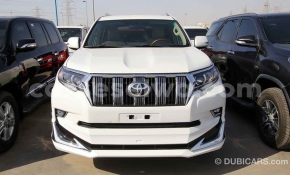 Acheter Import Voiture Toyota Prado Blanc à Import - Dubai, East Mahé Acheter Import Voiture Toyota Prado Blanc à Import - Dubai, East Mahé