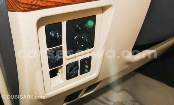Acheter Import Voiture Toyota Prado Blanc à Import - Dubai, East Mahé Acheter Import Voiture Toyota Prado Blanc à Import - Dubai, East Mahé