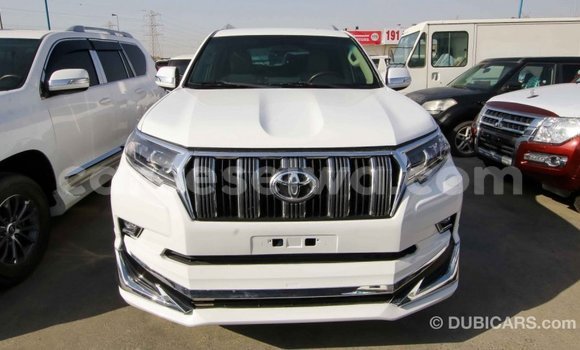 Acheter Import Voiture Toyota Prado Blanc à Import - Dubai, East Mahé Acheter Import Voiture Toyota Prado Blanc à Import - Dubai, East Mahé