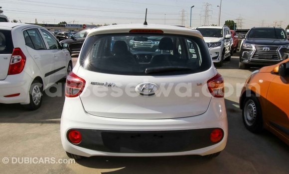 Acheter Import Voiture Hyundai i10 Blanc à Import - Dubai, East Mahé Acheter Import Voiture Hyundai i10 Blanc à Import - Dubai, East Mahé