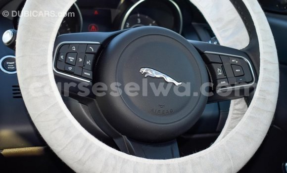 Acheter Import Voiture Jaguar E-Pace Rouge à Import - Dubai, East Mahé Acheter Import Voiture Jaguar E-Pace Rouge à Import - Dubai, East Mahé
