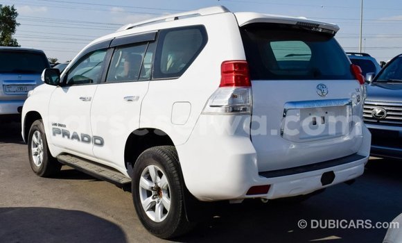 Acheter Import Voiture Toyota Prado Blanc à Import - Dubai, East Mahé Acheter Import Voiture Toyota Prado Blanc à Import - Dubai, East Mahé