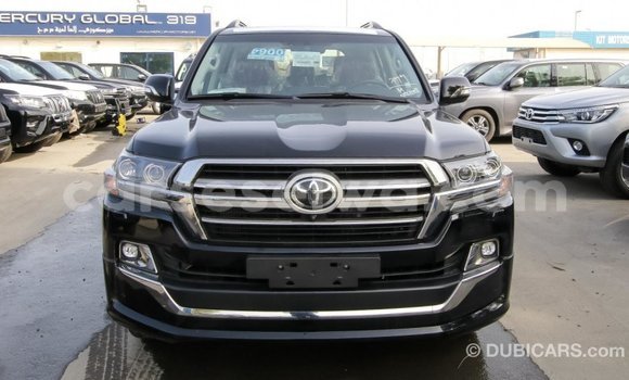Acheter Import Voiture Toyota Land Cruiser Noir à Import - Dubai, East Mahé Acheter Import Voiture Toyota Land Cruiser Noir à Import - Dubai, East Mahé