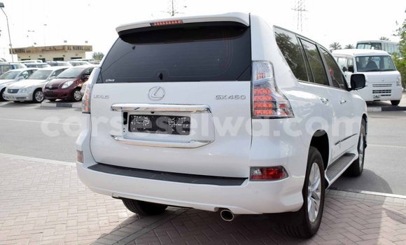 Acheter Import Voiture Lexus GX Blanc à Import - Dubai, East Mahé Acheter Import Voiture Lexus GX Blanc à Import - Dubai, East Mahé