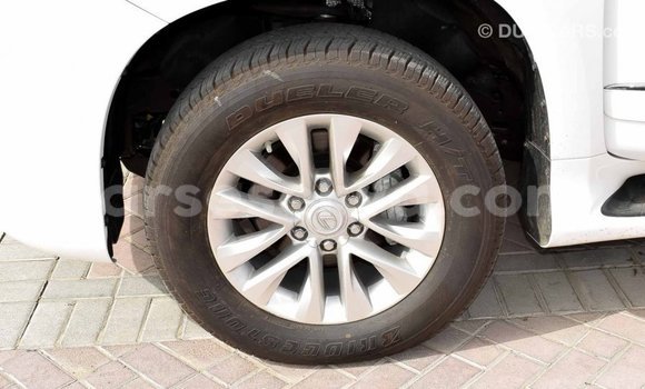 Acheter Import Voiture Lexus GX Blanc à Import - Dubai, East Mahé Acheter Import Voiture Lexus GX Blanc à Import - Dubai, East Mahé