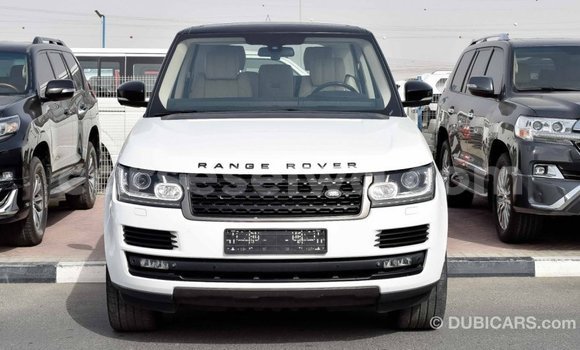 Acheter Import Voiture Land Rover Range Rover Blanc à Import - Dubai, East Mahé Acheter Import Voiture Land Rover Range Rover Blanc à Import - Dubai, East Mahé
