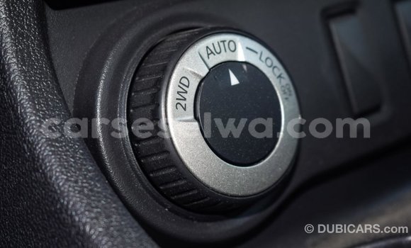 Acheter Import Voiture Renault Duster Blanc à Import - Dubai, East Mahé Acheter Import Voiture Renault Duster Blanc à Import - Dubai, East Mahé