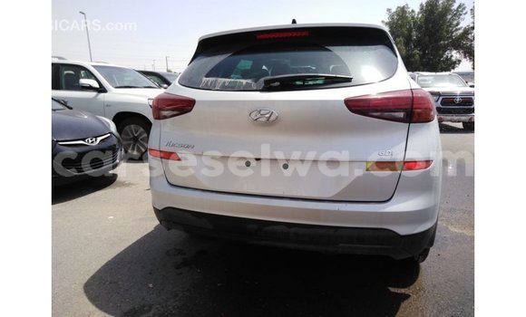 Buy Import Hyundai Tucson Other Car in Import - Dubai in East Mahé Buy Import Hyundai Tucson Other Car in Import - Dubai in East Mahé