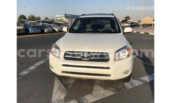 Acheter Import Utilitaire Toyota Ade Blanc à Import - Dubai, East Mahé Acheter Import Utilitaire Toyota Ade Blanc à Import - Dubai, East Mahé