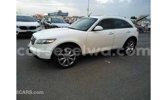 Acheter Import Voiture Infiniti FX Blanc à Import - Dubai, East Mahé Acheter Import Voiture Infiniti FX Blanc à Import - Dubai, East Mahé
