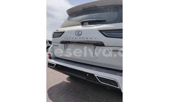 Acheter Import Voiture Lexus LX Blanc à Import - Dubai, East Mahé Acheter Import Voiture Lexus LX Blanc à Import - Dubai, East Mahé