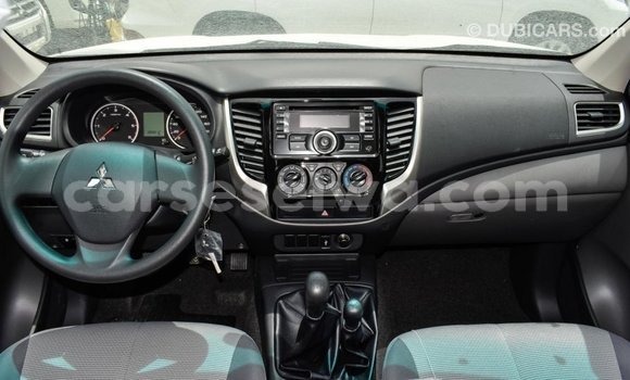 Acheter Import Voiture Mitsubishi L200 Autre à Import - Dubai, East Mahé Acheter Import Voiture Mitsubishi L200 Autre à Import - Dubai, East Mahé