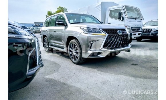Acheter Import Voiture Lexus LX Autre à Import - Dubai, East Mahé Acheter Import Voiture Lexus LX Autre à Import - Dubai, East Mahé