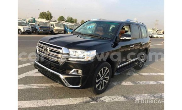 Acheter Import Voiture Toyota Land Cruiser Noir à Import - Dubai, East Mahé Acheter Import Voiture Toyota Land Cruiser Noir à Import - Dubai, East Mahé