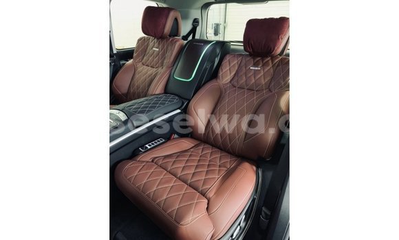 Buy Import Toyota Land Cruiser Black Car in Import - Dubai in East Mahé Buy Import Toyota Land Cruiser Black Car in Import - Dubai in East Mahé