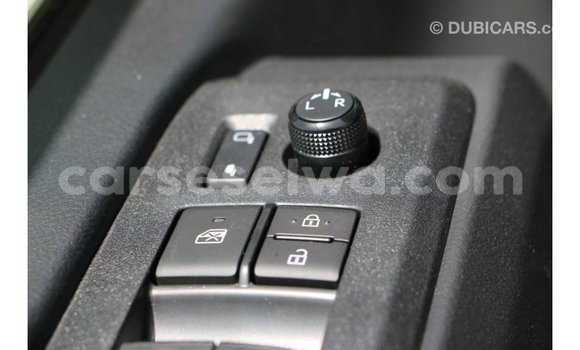 Acheter Import Voiture Toyota Hiace Blanc à Import - Dubai, East Mahé Acheter Import Voiture Toyota Hiace Blanc à Import - Dubai, East Mahé