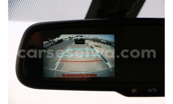 Acheter Import Voiture Toyota Hiace Blanc à Import - Dubai, East Mahé Acheter Import Voiture Toyota Hiace Blanc à Import - Dubai, East Mahé