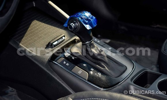 Acheter Import Voiture Kia Cerato Blanc à Import - Dubai, East Mahé Acheter Import Voiture Kia Cerato Blanc à Import - Dubai, East Mahé