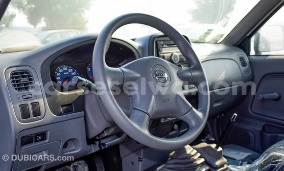 Acheter Import Voiture Nissan NP 300 Blanc à Import - Dubai, East Mahé Acheter Import Voiture Nissan NP 300 Blanc à Import - Dubai, East Mahé