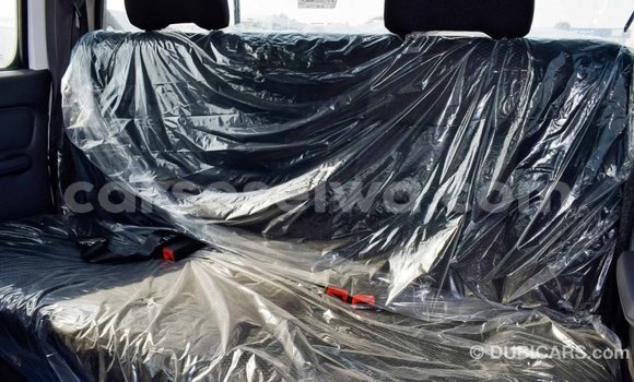 Acheter Import Voiture Nissan NP 300 Blanc à Import - Dubai, East Mahé Acheter Import Voiture Nissan NP 300 Blanc à Import - Dubai, East Mahé