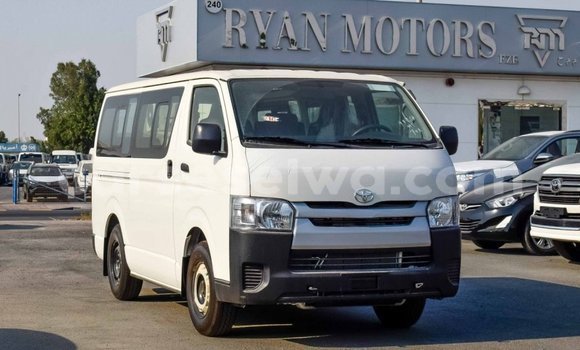 Buy Import Toyota Hiace White Car in Import - Dubai in East Mahé Buy Import Toyota Hiace White Car in Import - Dubai in East Mahé